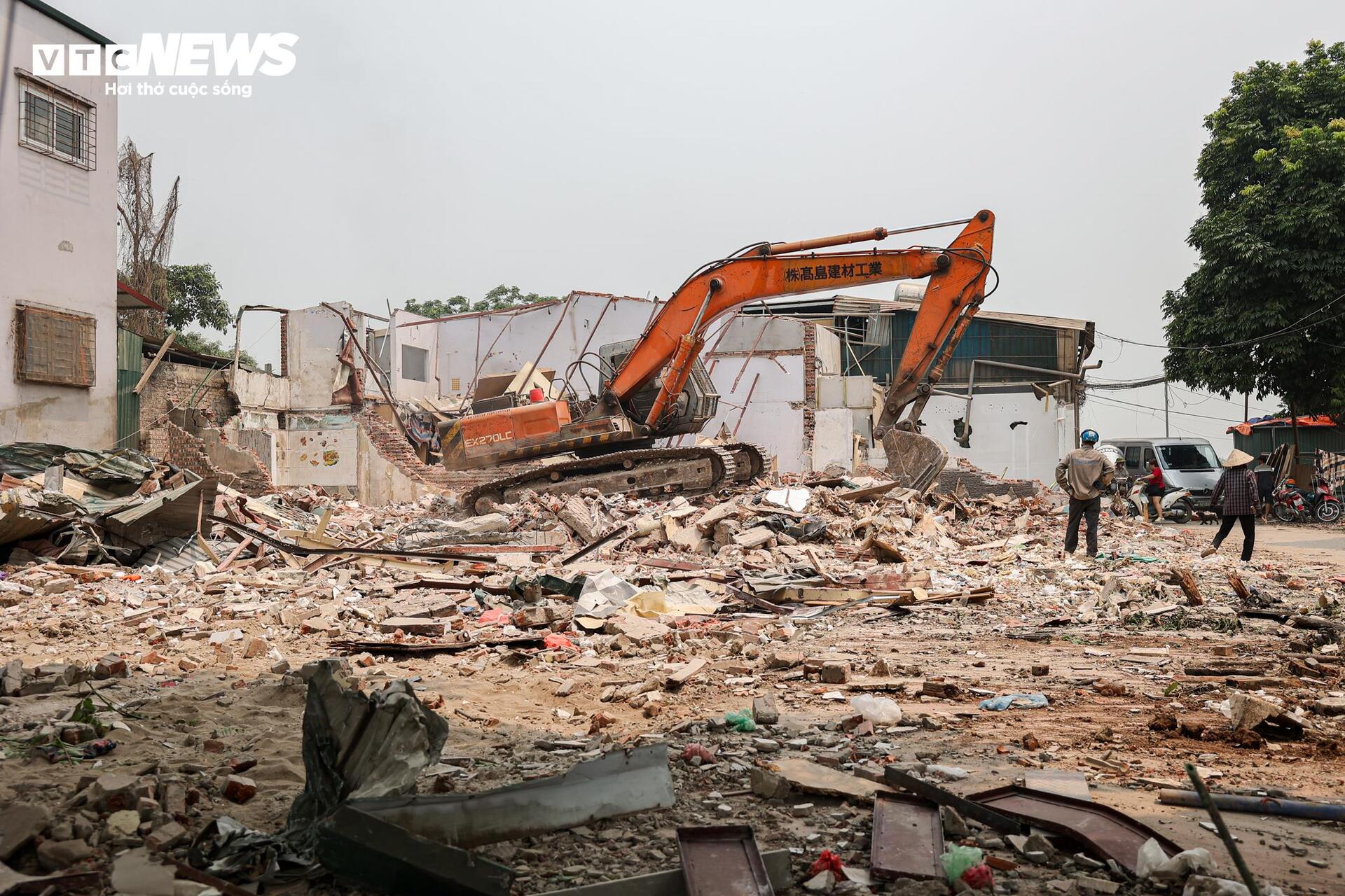 Đại công trường cầu Tứ Liên bắc qua sông Hồng sau gần 1 năm thi công - Ảnh 13