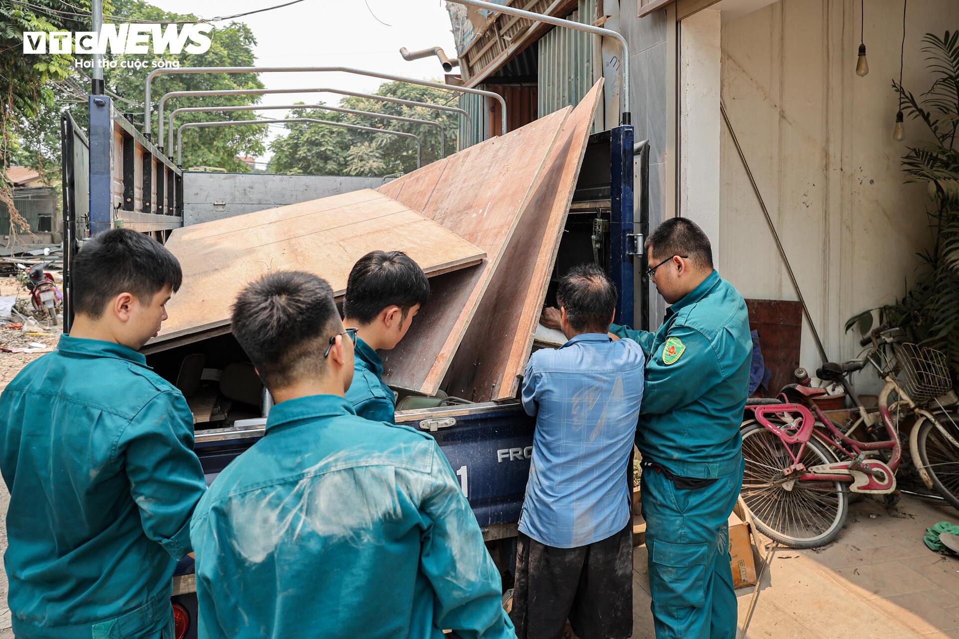 Đại công trường cầu Tứ Liên bắc qua sông Hồng sau gần 1 năm thi công - Ảnh 15