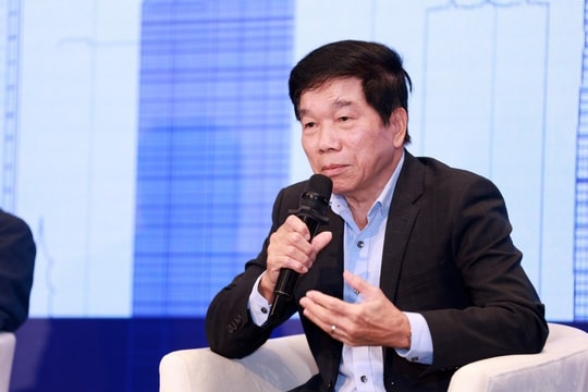 Chủ tịch Hiệp hội Nhà thầu xây dựng: BĐS phụ thuộc 70% vốn vay nhưng hiện các ngân hàng lớn như Big 4 cũng từ chối cấp tín dụng cho dự án mới - Ảnh 1