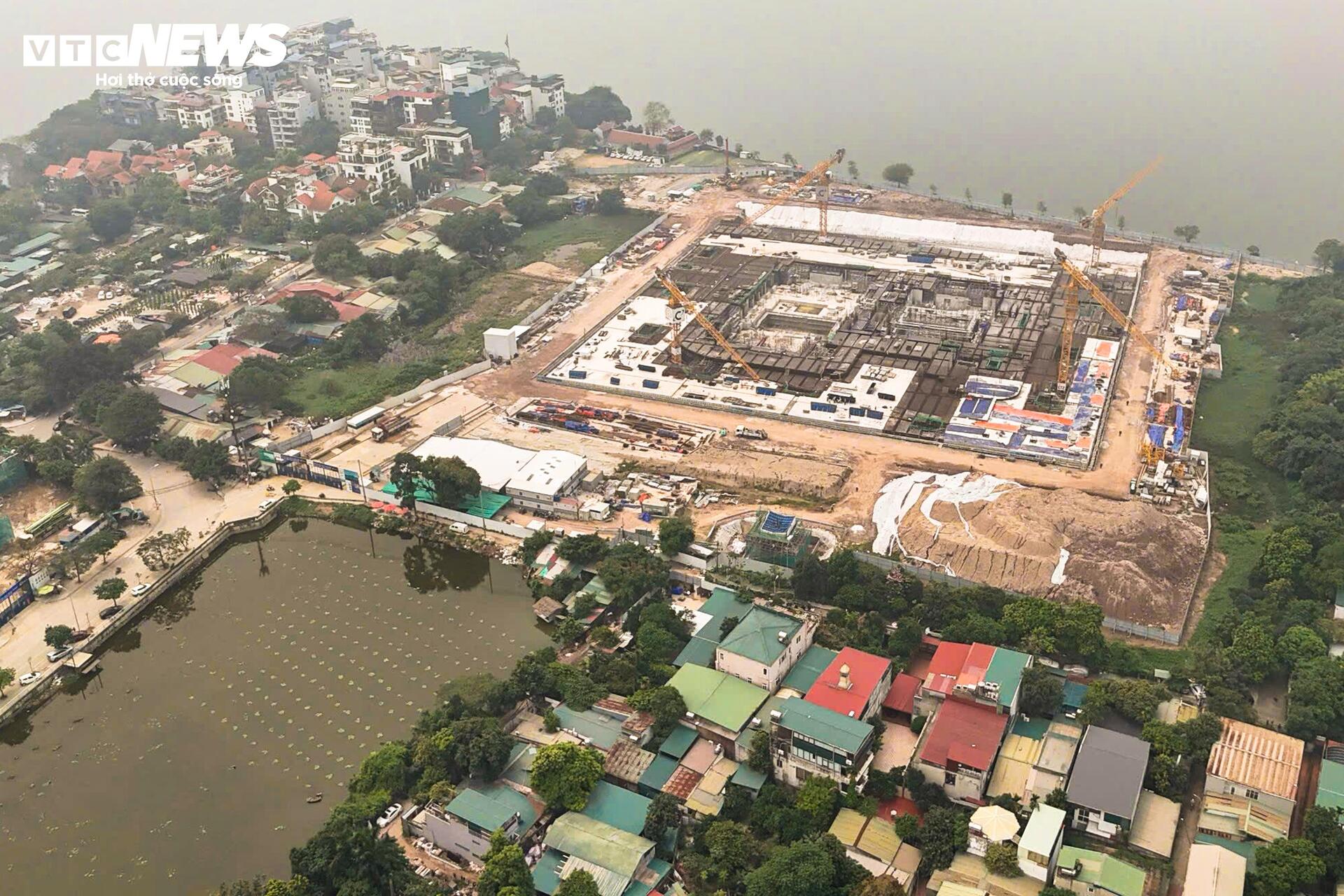 Cận cảnh nhà hát Opera Hà Nội dần lộ diện ở bán đảo Quảng An - Ảnh 4