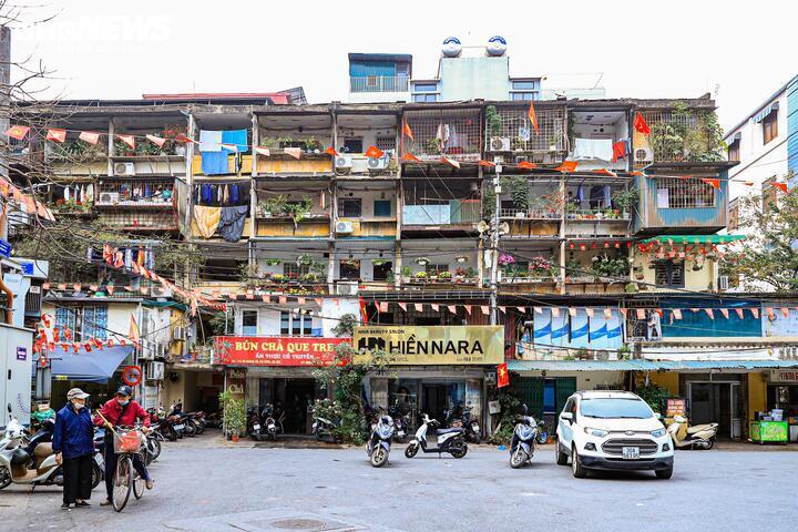 Vì sao nhà đầu tư không mặn mà cải tạo chung cư cũ? - Ảnh 1