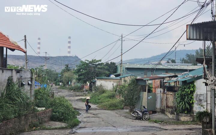 Vì sao Nhà máy nhiệt điện Quảng Ninh vẫn hoạt động dù vi phạm xả thải? - Ảnh 2