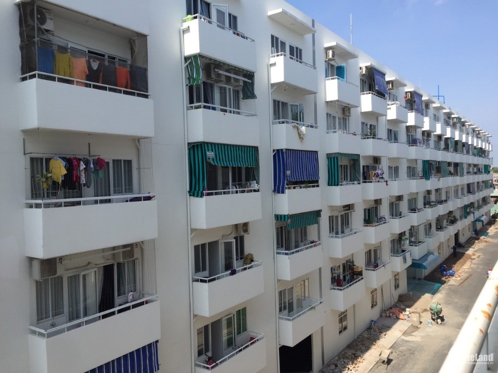 Nới điều kiện thu nhập lên 25 triệu đồng/tháng, người dân TPHCM có dễ mua nhà ở xã hội? - Ảnh 1