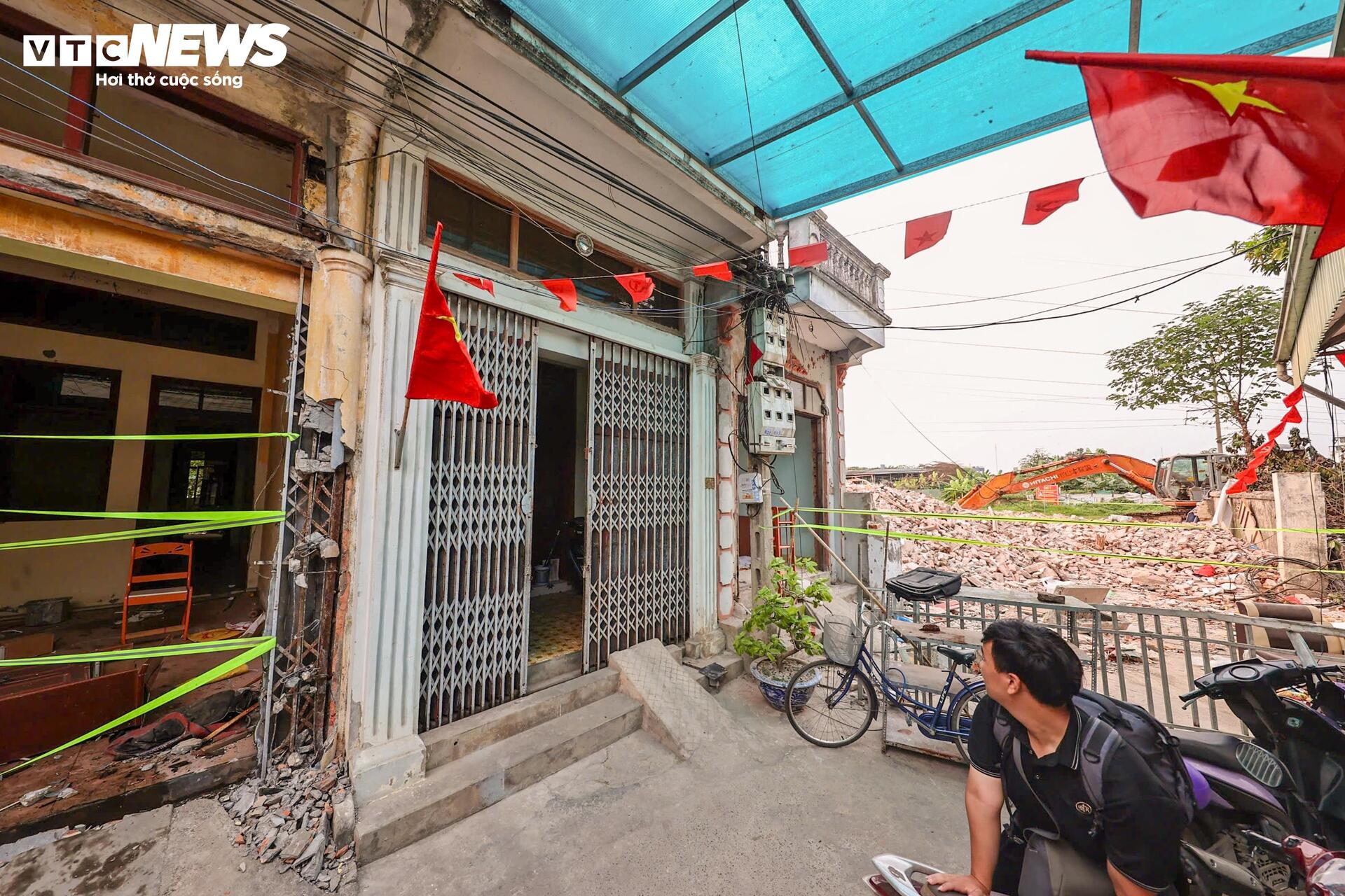 Người Hà Nội tháo dỡ nhà, giao mặt bằng thi công nút giao Phạm Tu - Xa La - Ảnh 11