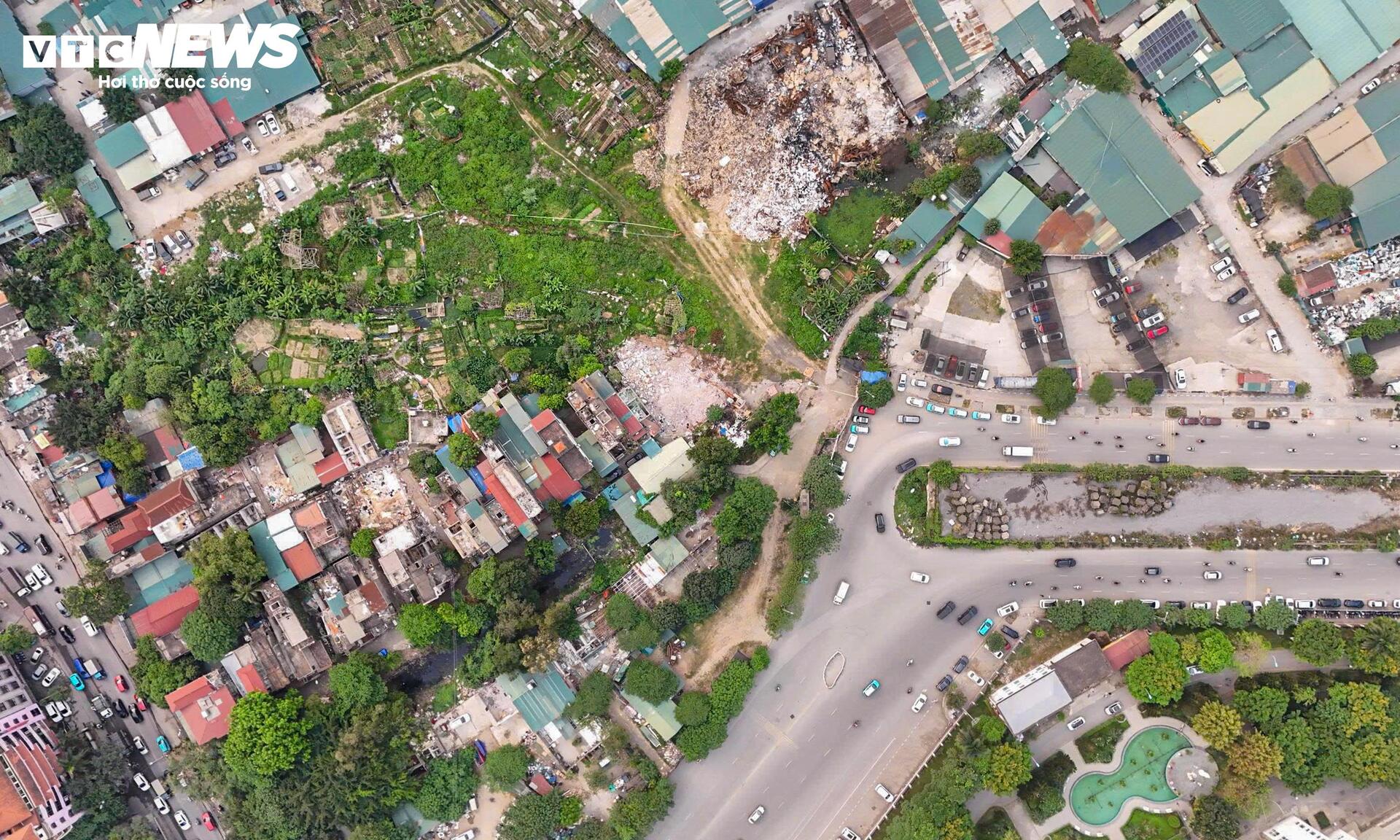 Người Hà Nội tháo dỡ nhà, giao mặt bằng thi công nút giao Phạm Tu - Xa La - Ảnh 2