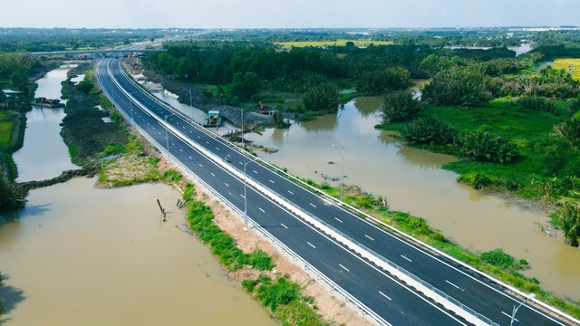 Từ hai cực phát triển đến một trục kết nối: Câu chuyện mới của Đông - Nam TP.HCM - Ảnh 1