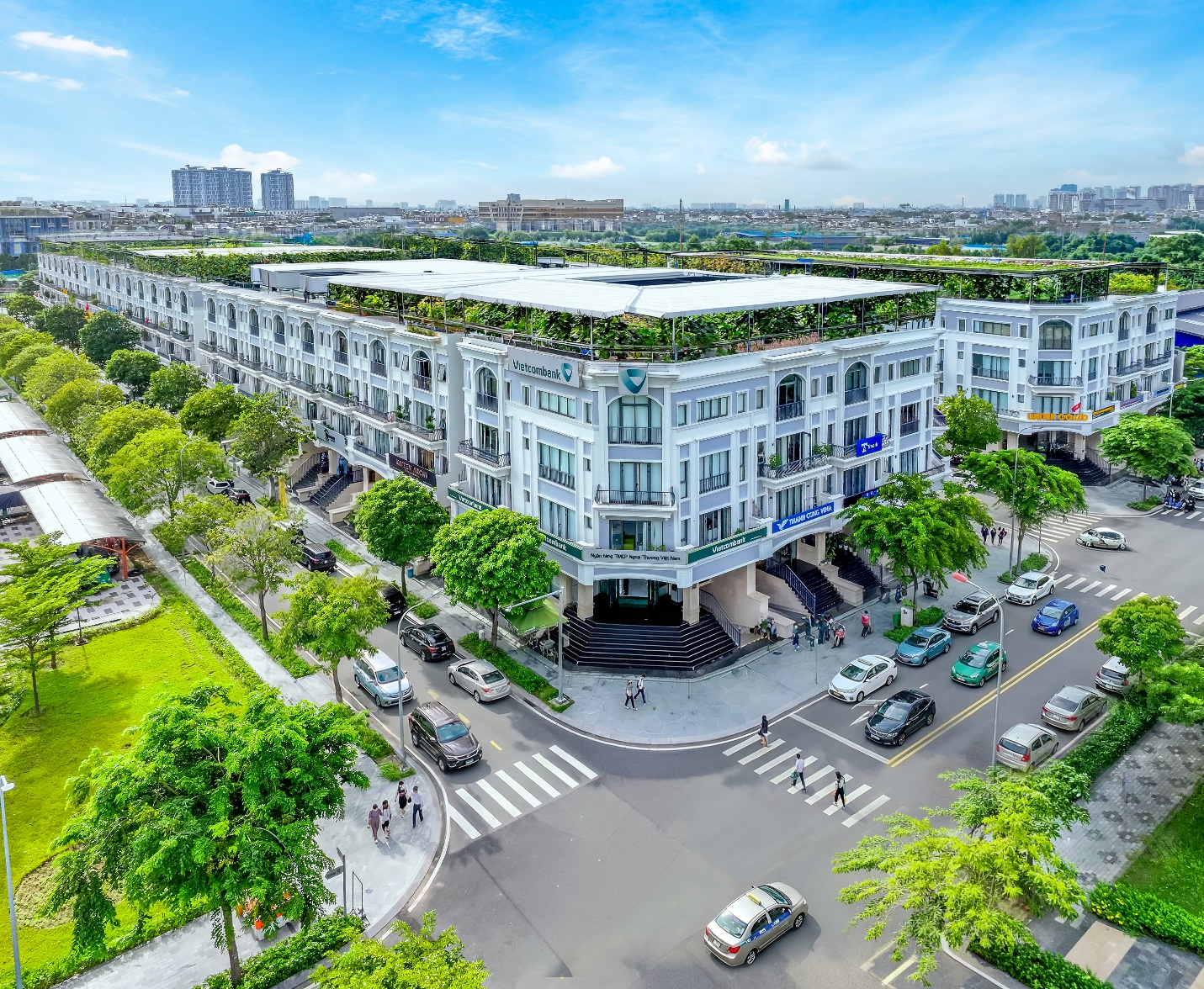 Sống như nghỉ dưỡng mỗi ngày tại Van Phuc City - Ảnh 1