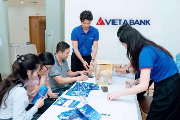 VietABank báo lãi quý I/2026 tăng 44%, thu dịch vụ tiếp tục bứt tốc - Ảnh 1