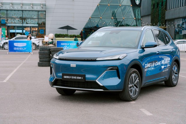Giải mã “kỷ lục gia” PHEV và hành trình 1.823,7km xuyên Việt của Geely EX5 EM-i - Ảnh 1