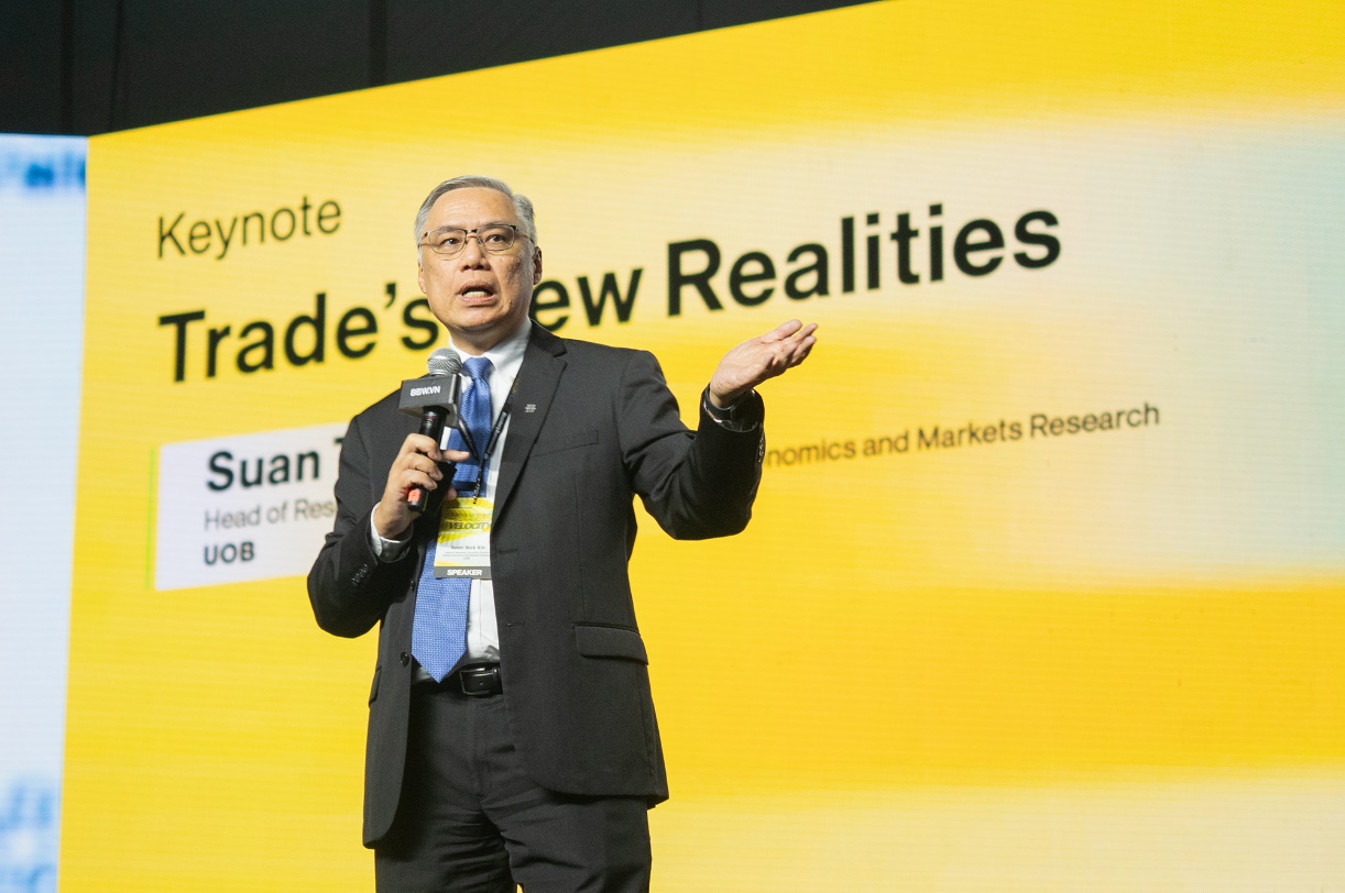 Chuyên gia UOB: Việt Nam đứng trước cơ hội hưởng lợi từ sự tái cấu trúc thương mại toàn cầu, song đa dạng hóa và nâng cấp chuỗi giá trị là yếu tố quyết định - Ảnh 2