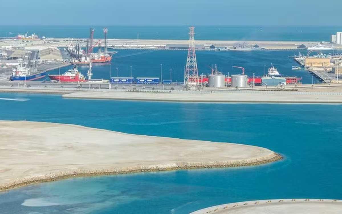 Cuộc chiến với Iran gây thiệt hại thế nào cho toàn khu vực?