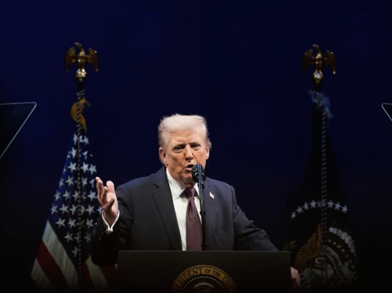 Iran sẵn sàng phản đòn sau khi ông Donald Trump gia hạn ngừng bắn - Ảnh 1