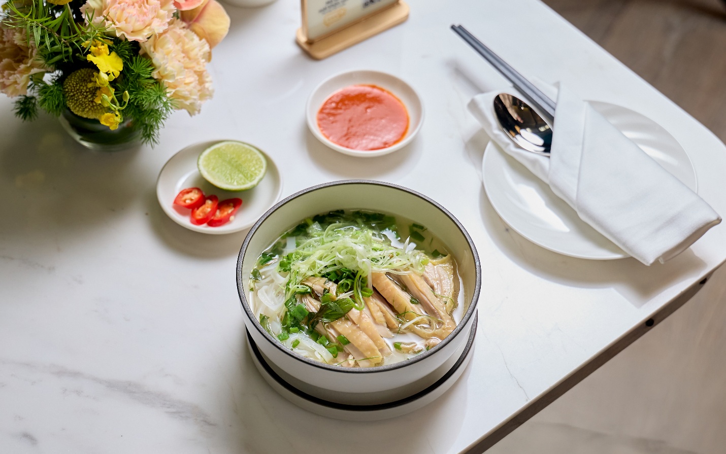 Sun PhuQuoc Airways ra mắt phòng chờ cao cấp, mở bán đường bay tới Hong Kong (Trung Quốc) - Ảnh 2