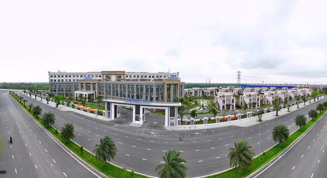 Không phô trương vẫn đắt giá: “Ốc đảo thượng lưu” Vịnh Xanh hút giới tinh hoa - Ảnh 2