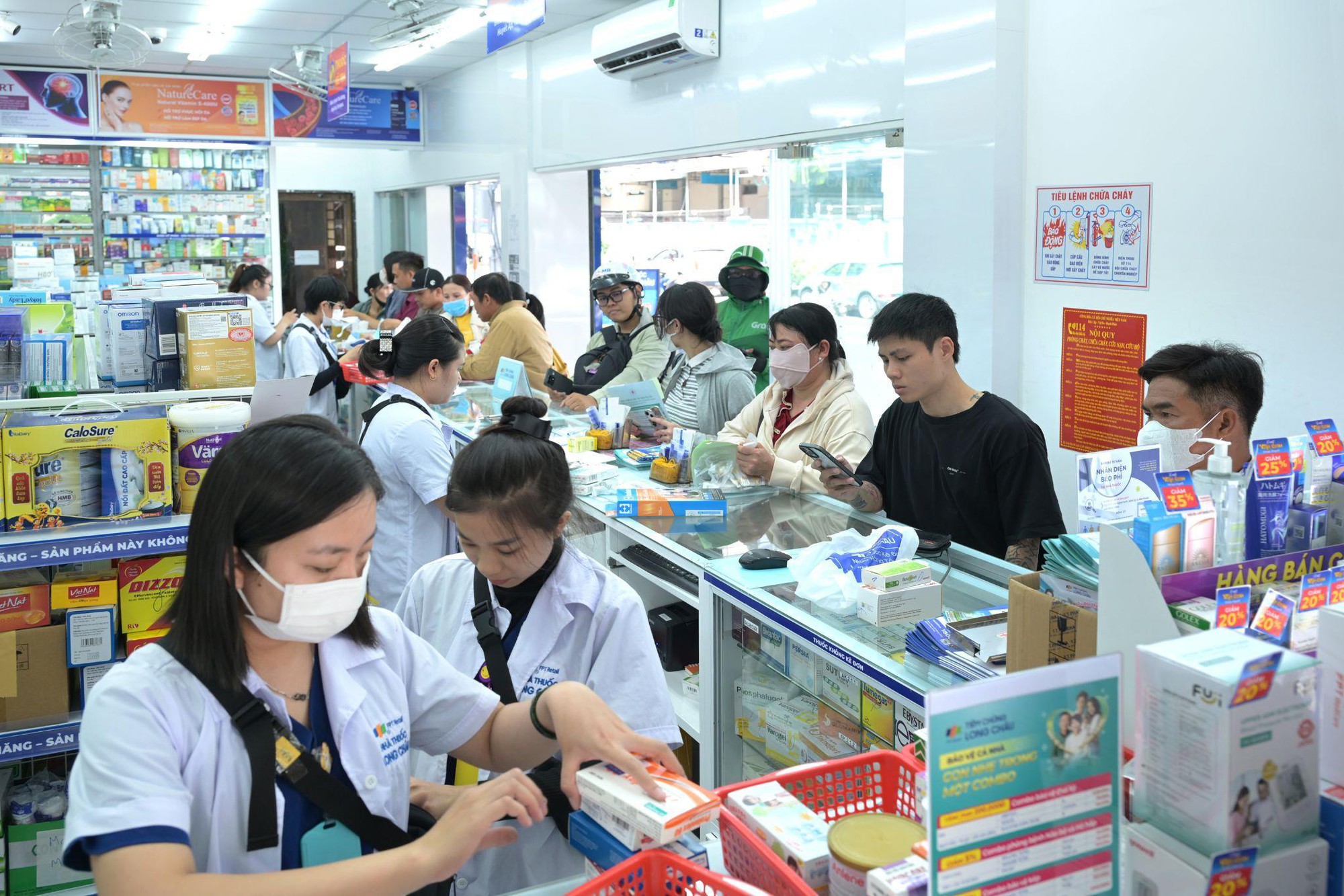 Long Châu hợp tác “xuyên lục địa”, tiên phong đưa thuốc hiếm về Việt Nam - Ảnh 2