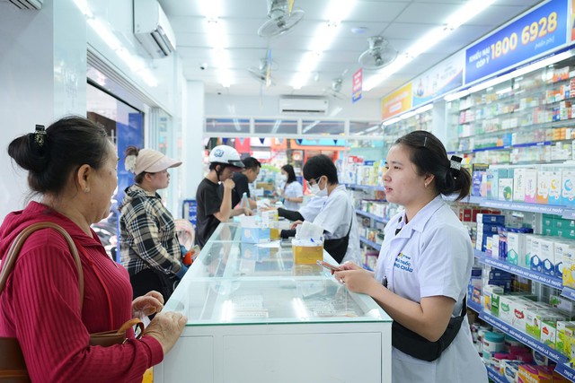 Kết nối nguồn lực công - tư phát triển y tế cộng đồng: Long Châu và UBND Phường Bình Đông (TP.HCM) hợp tác chiến lược - Ảnh 5