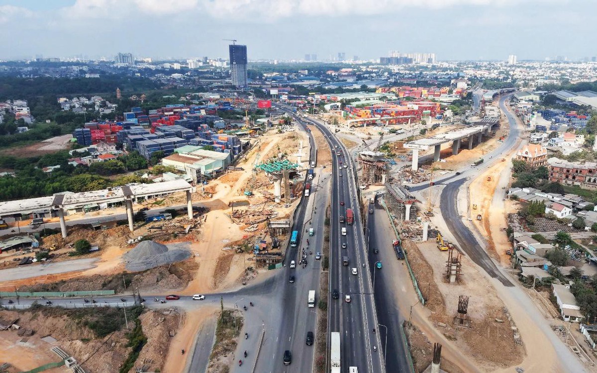 Loạt đại dự án tịnh tiến về khu phía Nam TP.HCM, chuyện gì đang diễn ra?