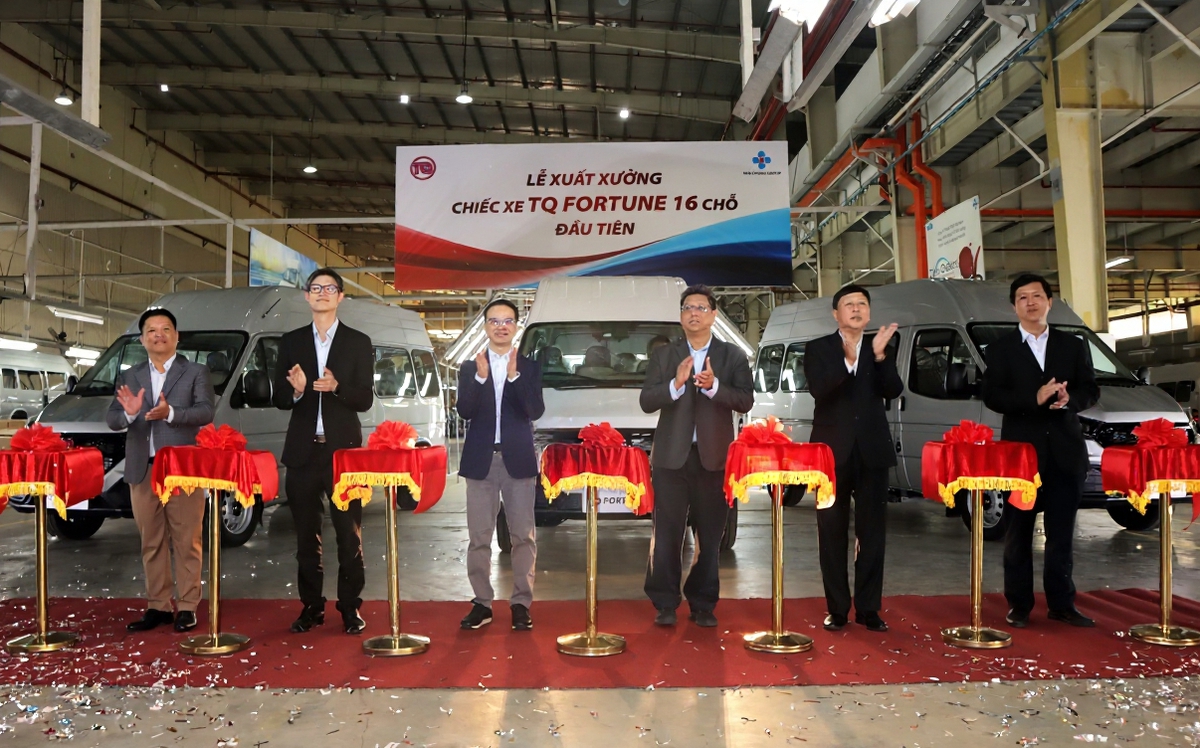 Chính thức ra mắt TQ Fortune, mở rộng lựa chọn minibus 16 chỗ