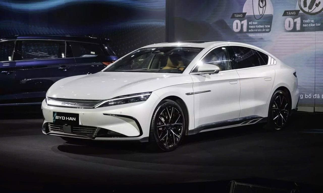 Thăm 1 nhà máy phụ tùng ô tô Trung Quốc, CEO Honda nói thẳng: 'Chúng ta không có cơ hội đối đầu' - Ảnh 1