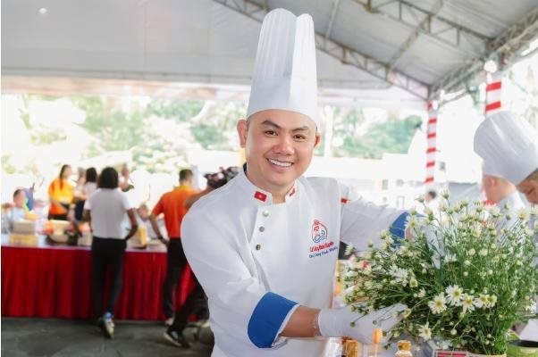 Vì sao giá nguyên liệu đã "hạ nhiệt" nhưng hàng quán vẫn giữ giá bán? - Ảnh 3