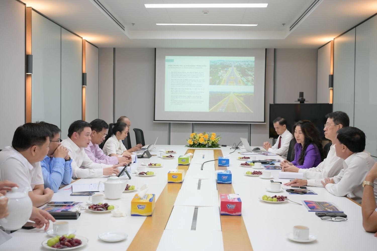 Phú Mỹ Hưng đến tỉnh rộng thứ 3 cả nước để nghiên cứu xây dựng đại dự án 1.000 ha chưa từng có - Ảnh 2