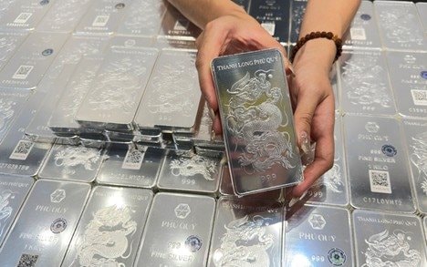 Giá bạc thỏi tăng 3 triệu đồng/kg - Ảnh 1