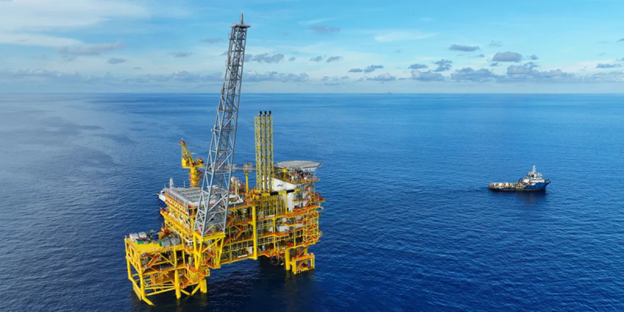 Khoan sâu 5.100 mét xuống đáy biển, phát hiện mỏ khí tự nhiên hơn 140 tỷ m3 cùng 300 triệu thùng dầu 'sạch' - Ảnh 1