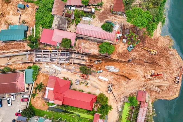 Dự án tiêu thoát nước được khu nhà giàu Ciputra mong đợi hiện đã đi được nửa chặng đường - Ảnh 1