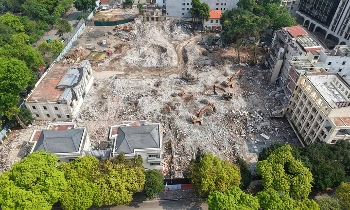 Quảng trường hơn 2ha sát Hồ Gươm dần lộ diện sau 5 tháng giải phóng mặt bằng - Ảnh 8