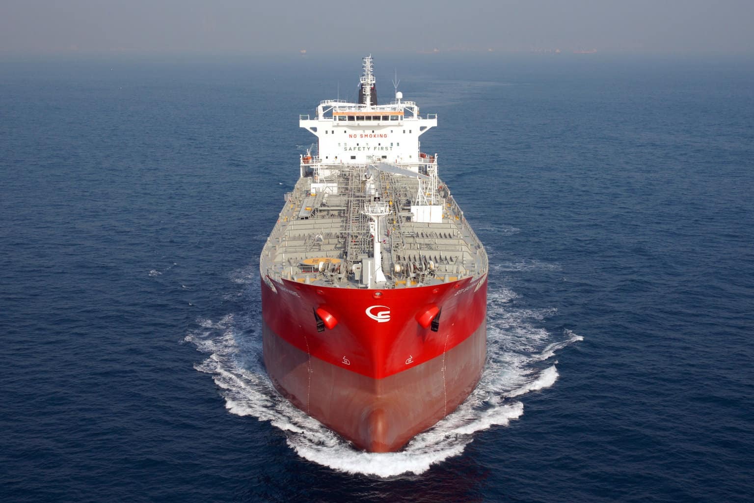 Hai siêu tàu dầu Nga bất ngờ 'bẻ lái' giữa Đại Tây Dương: Mức giá 'khủng' khiến những lô hàng diesel đổi hướng giữa chừng - Ảnh 2