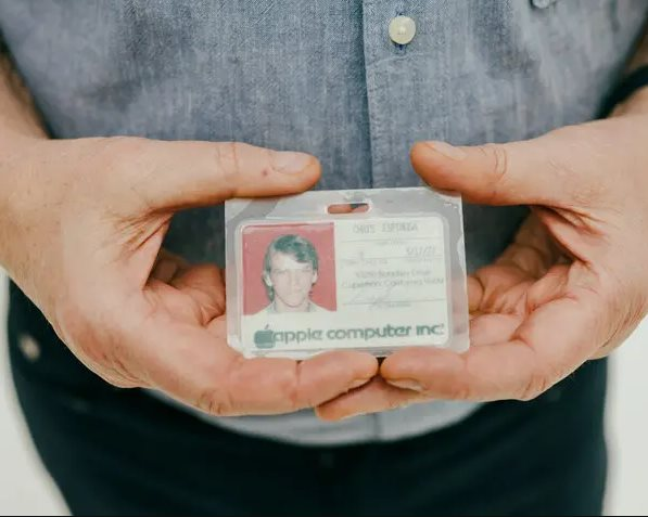 Từ cậu bé 14 tuổi chạy việc vặt đến khối tài sản 114 triệu USD: Nhân viên thâm niên nhất Apple tiết lộ bí mật 'sống sót' qua 5 thập kỷ - Ảnh 3