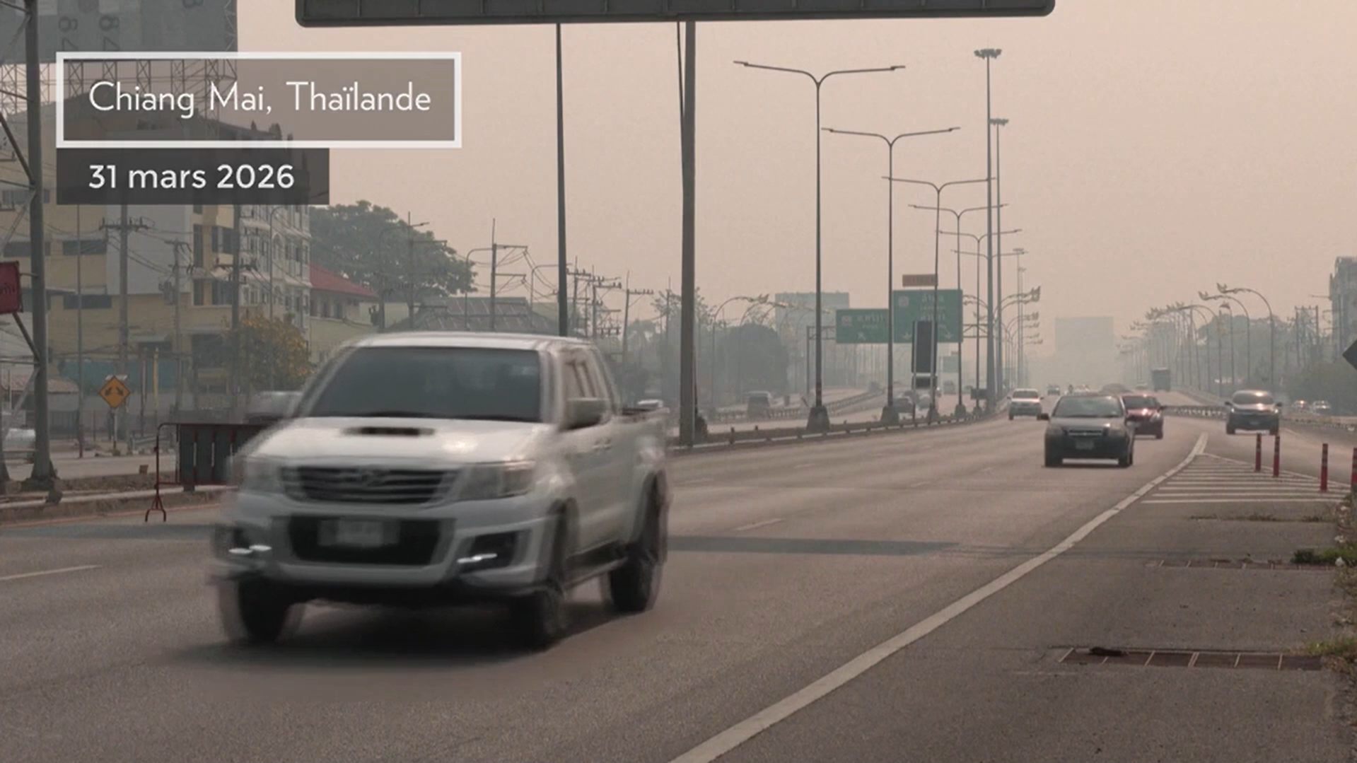 Không nhận ra "thiên đường du lịch" Chiang Mai những ngày này: Chính quyền, bệnh viện đều phải đưa ra cảnh báo - Ảnh 4