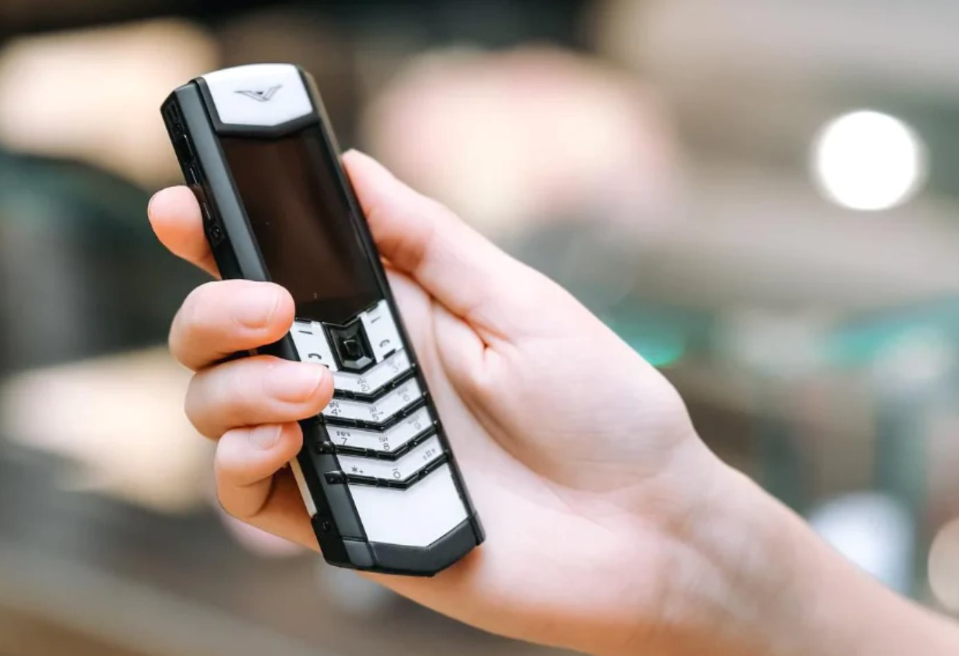 Bi kịch của 1 hãng điện thoại 20 năm tuổi: Thời hoàng kim 300 triệu USD chóng vánh, cuối cùng phá sản vì thua đau hậu bối - Ảnh 2