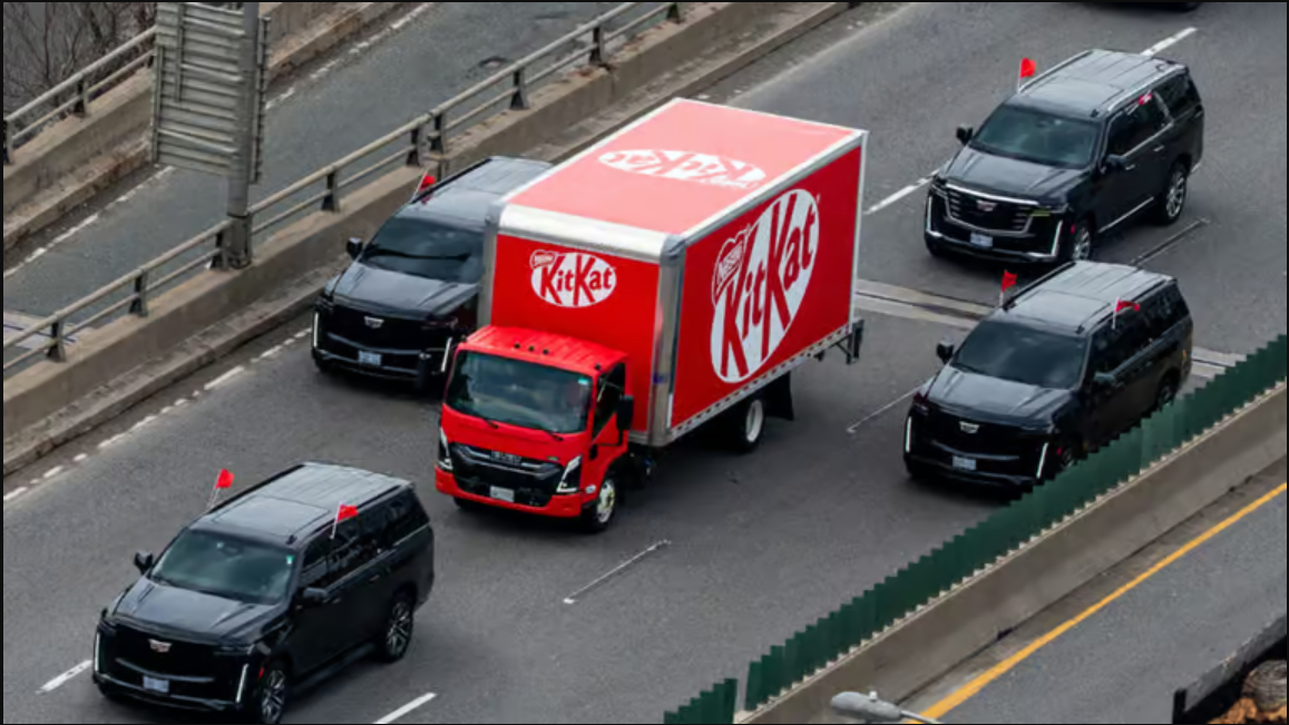 Sau vụ 12 tấn kẹo bị cướp, KitKat có màn hộ tống "cấp quốc gia" với hàng loạt SUV đen, vệ sĩ gây chú ý - Ảnh 1