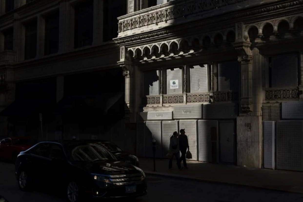 Thảm cảnh bên trong các toà nhà văn phòng tại Mỹ: Bị bán tháo với mức chiết khấu 90%, giá chỉ tương đương 1 căn hộ 3 ngủ - Ảnh 3