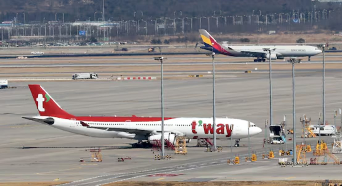 Nóng: Một hãng hàng không cho toàn bộ tổ tiếp viên nghỉ không lương 2 tháng vì quá khó khăn - Ảnh 1