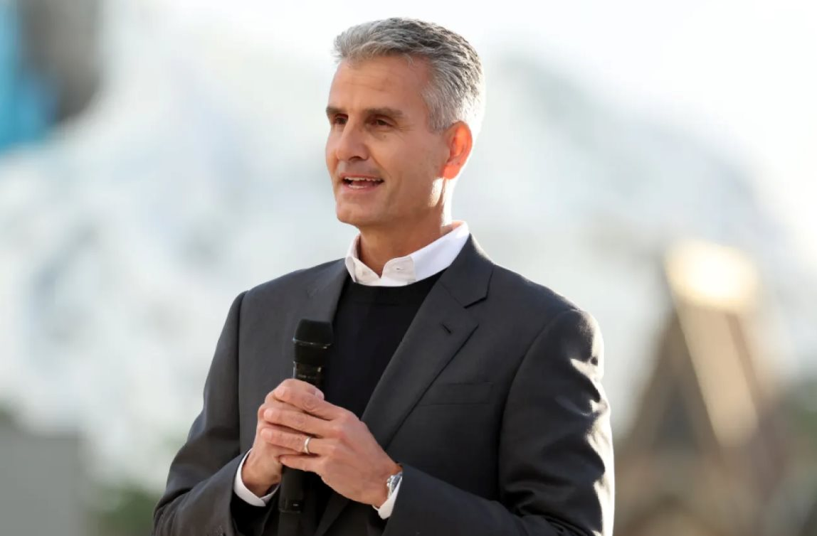 Một công ty giải trí nổi tiếng thông báo sa thải 1.000 nhân sự - Ảnh 2