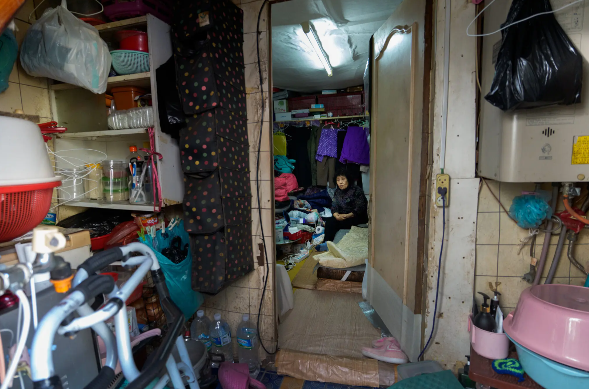 Những kiếp người “ký sinh” trong khu nhà giàu Gangnam (Seoul): Phía sau sự hào nhoáng của giới siêu giàu Hàn Quốc - Ảnh 2