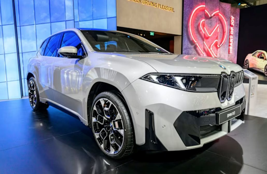 Chuyện ngược đời: Hết thời sao chép thế giới, Trung Quốc ngồi nhìn loạt hãng xe tinh hoa phương Tây 'cắp sách' đến học hỏi, trở thành trung tâm xuất khẩu toàn cầu - Ảnh 1