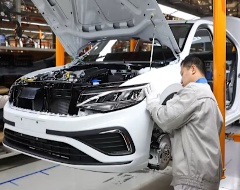 Chuyện ngược đời: Hết thời sao chép thế giới, Trung Quốc ngồi nhìn loạt hãng xe tinh hoa phương Tây 'cắp sách' đến học hỏi, trở thành trung tâm xuất khẩu toàn cầu - Ảnh 2