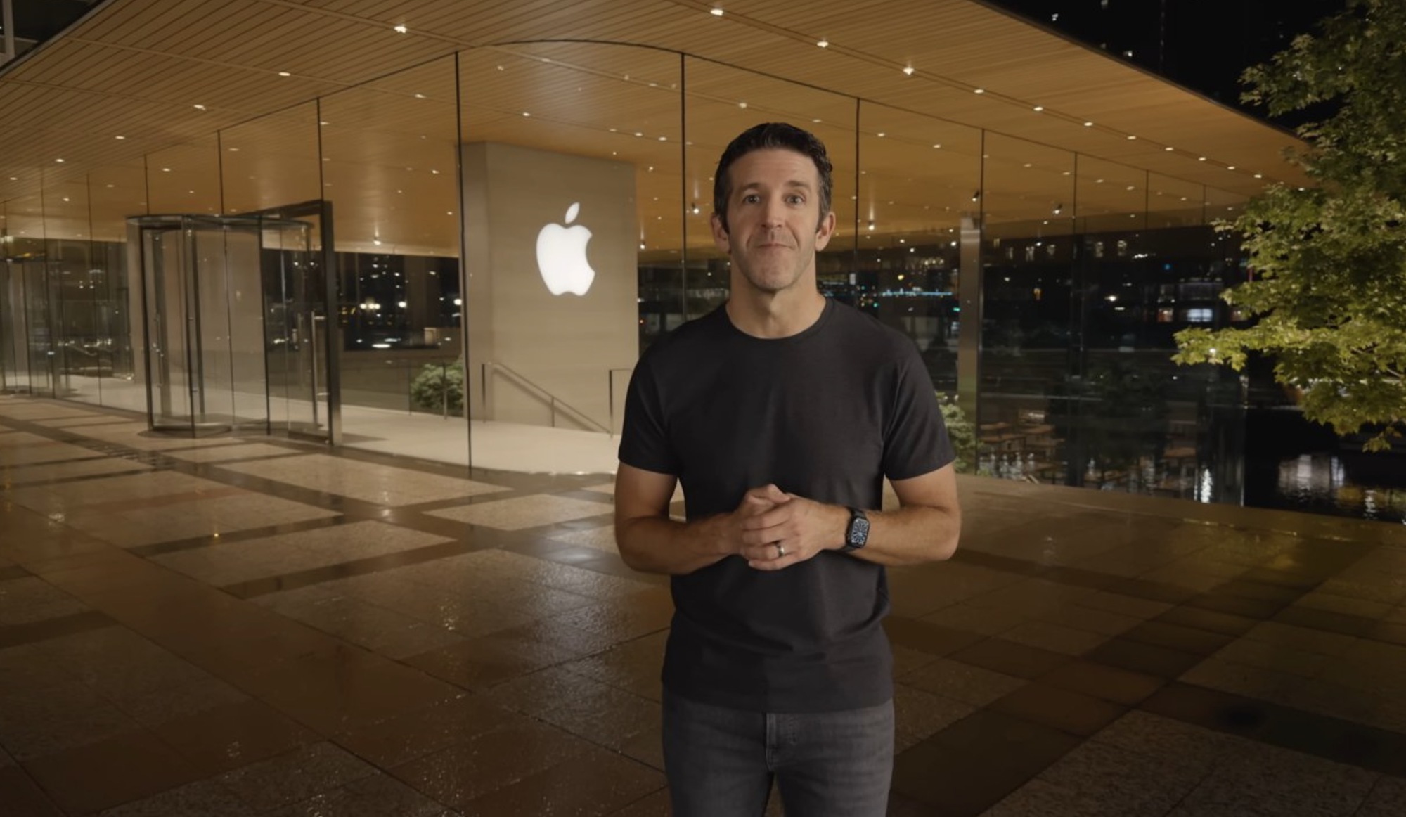 Vì sao Tim Cook rời đi ở đỉnh cao, để lại một bậc thầy phần cứng định đoạt cuộc chơi AI? - Ảnh 4