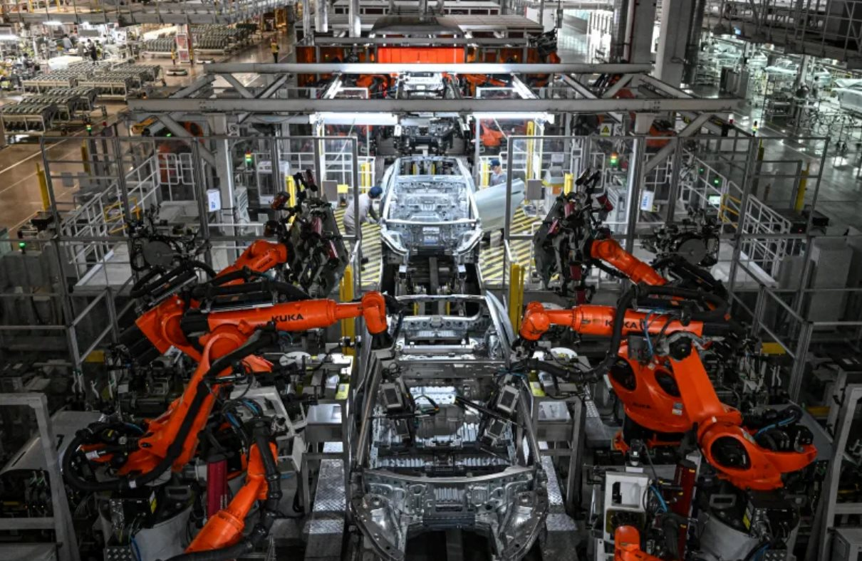 Hé lộ cách Trung Quốc 'cô lập' mình khỏi cú sốc năng lượng, trở thành siêu cường điện năng chỉ sau 10 năm - Ảnh 2