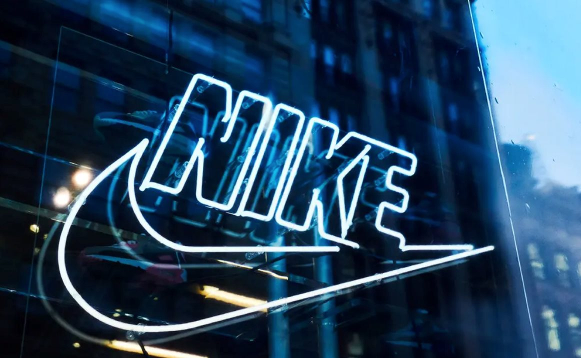 Hãng giày thể thao nổi tiếng sa thải 1.400 người, nhân viên trên khắp châu Á bị ảnh hưởng - Ảnh 1