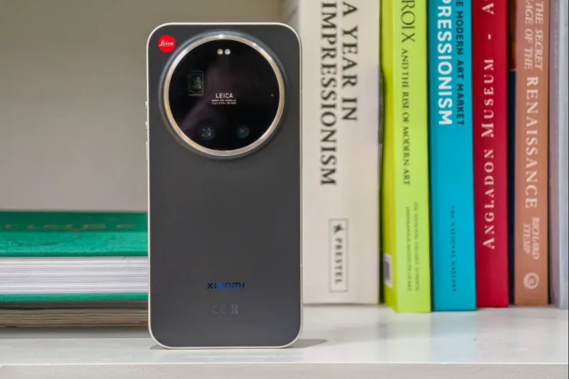 Apple đang thất thế, CEO mới sẽ làm điều mà Tim Cook không bao giờ dám với iPhone - Ảnh 3