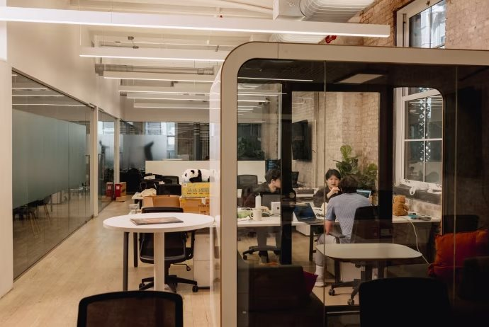 Tốn 750 triệu đồng mỗi tháng thuê văn phòng để ngắm: Các Startup AI đang "đốt tiền" vào thứ gì đây? - Ảnh 3