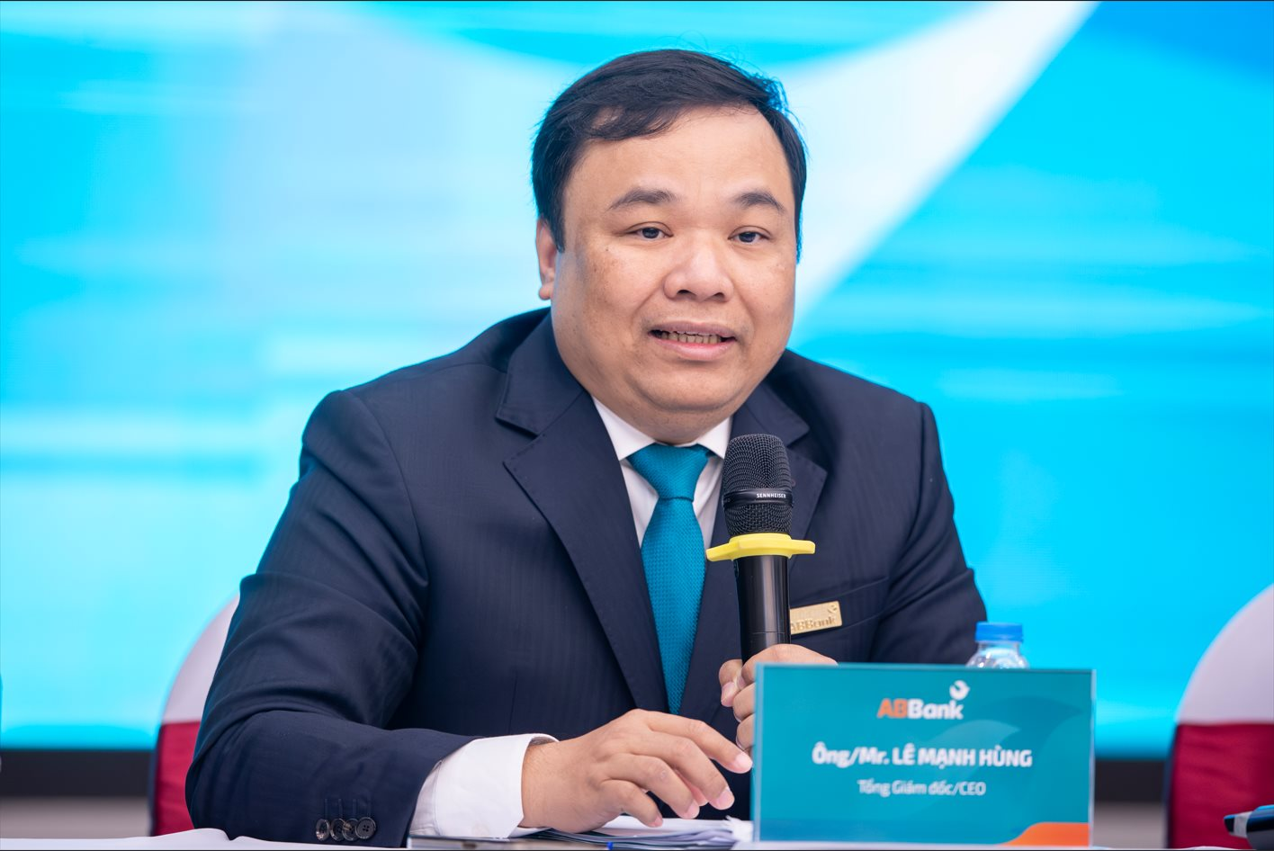 CEO ABBank: Chủ tịch đã sớm dặn tôi “tình hình sắp tới thị trường sẽ khát vốn, ai cầm vốn thì người đó nắm quyền chủ động” - Ảnh 1