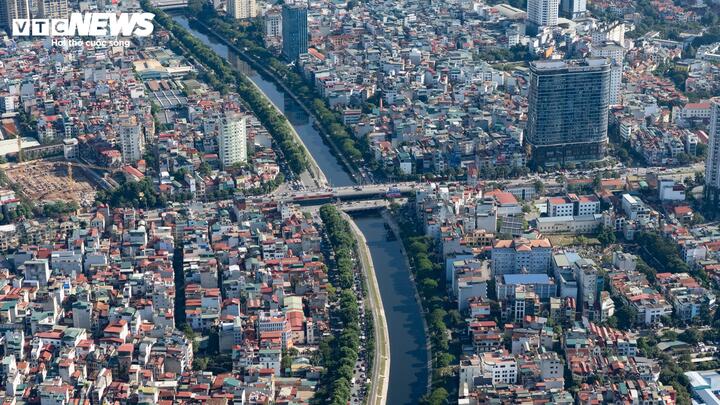 Sau 6 tháng hồi sinh, dòng 'sông chết' ở Hà Nội thay đổi ra sao? - Ảnh 1