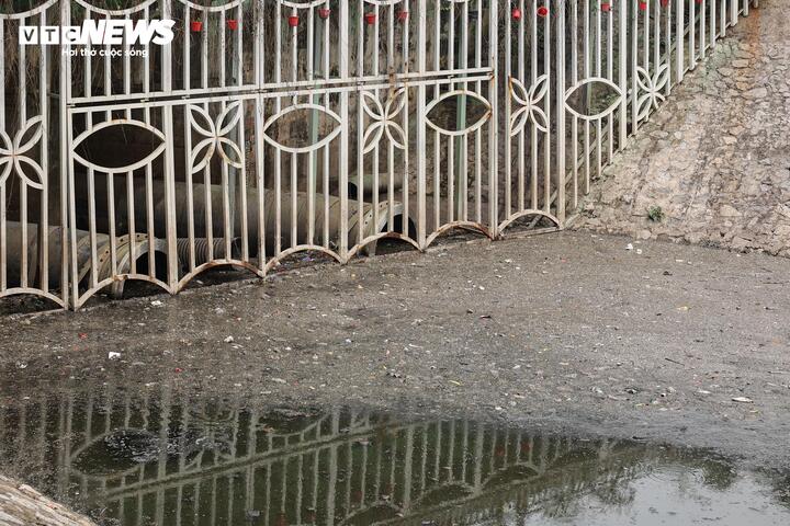 Sau 6 tháng hồi sinh, dòng 'sông chết' ở Hà Nội thay đổi ra sao? - Ảnh 17