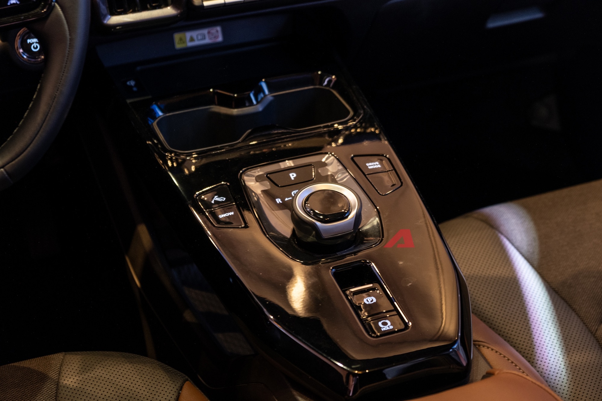 Suzuki eVitara xuất hiện ở Hà Nội: Dễ mở bán thời gian tới, đi được 430km/sạc, nội thất màn hình kép, cần số điện tử - Ảnh 12