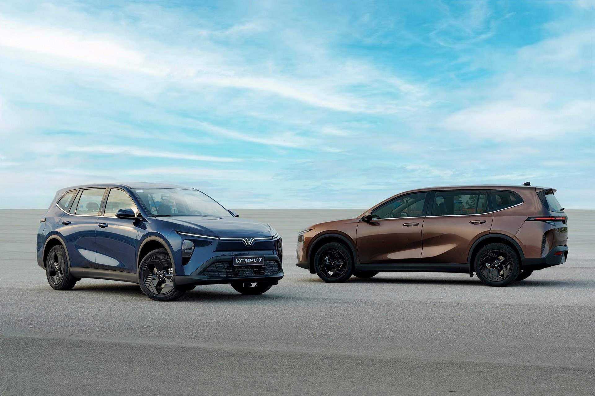 Hãng xe của tỷ phú Phạm Nhật Vượng tiếp tục phủ bóng thị trường: 27.600 xe điện bán ra trong tháng 3 - Ảnh 1